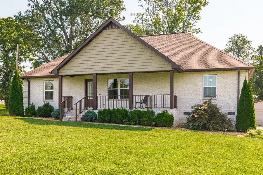 460 Armstrong Rd, Castalian Springs, TN 37031 - Image #2