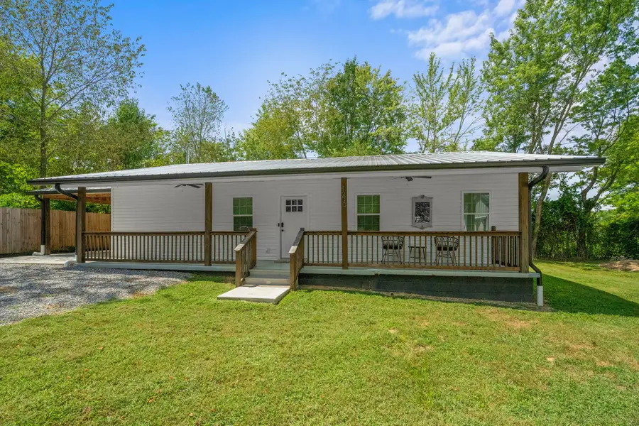 146 Groves Ln, Franklin, KY 42134 - Image #2