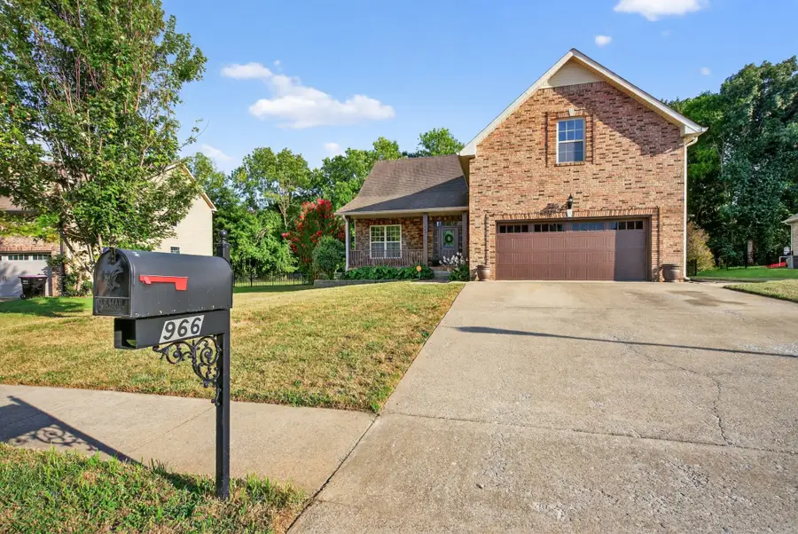 966 Willow Cir, Clarksville, TN 37043 - #3