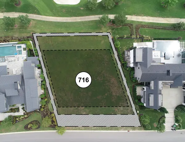 8020 Backwoods Pvt Dr, College Grove, TN 37046