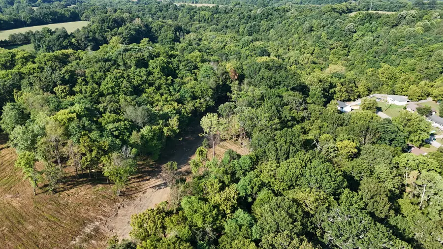 2090 Wild Cherry Dr, Lewisburg, TN 37091 - Image #2