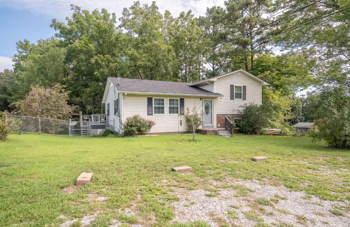 652 Old Florence Pulaski Rd, Leoma, TN 38468 - Image #1