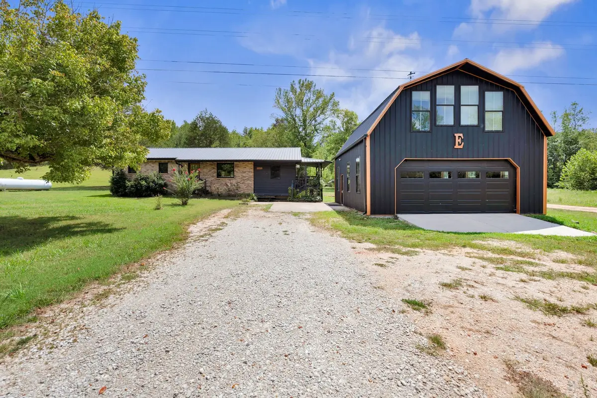 2006 Highway 438 E, Lobelville, TN 37097 - Image #1