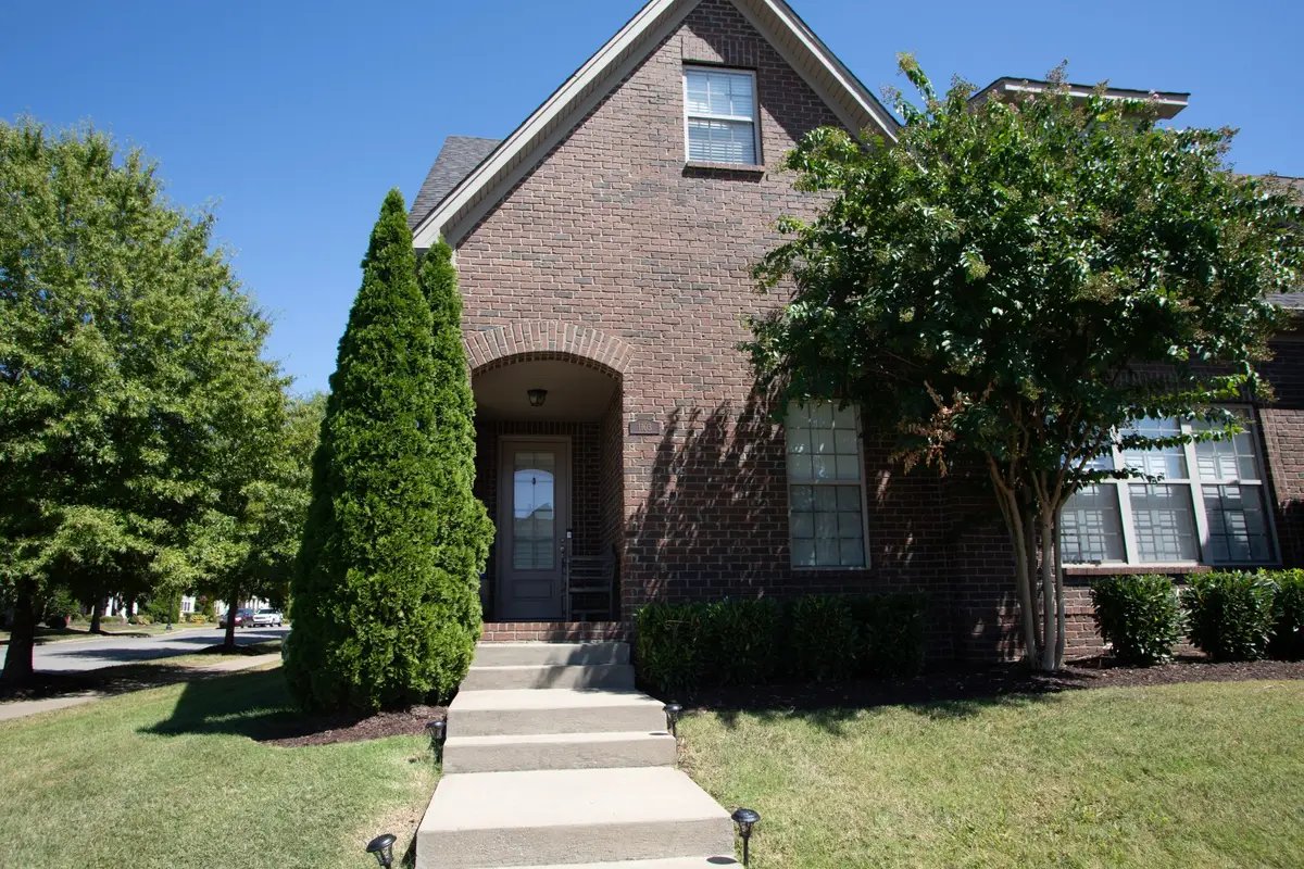 1103 S Mcmahan Dr, Gallatin, TN 37066 - #1