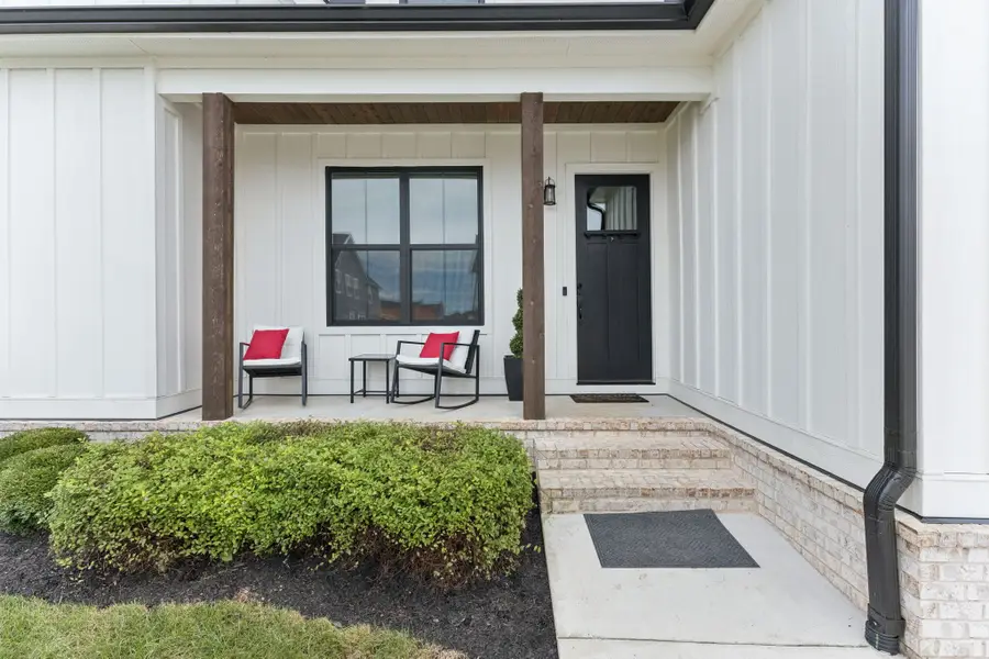 397 Campfire Ct, Winchester, TN 37398 - Image #2