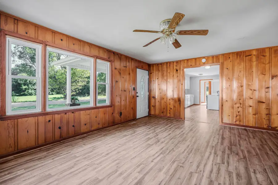 220 Higginbotham Rd, McMinnville, TN 37110 - #3