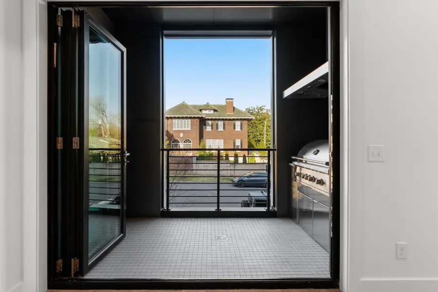 95 Leonard Ave #6, Nashville, TN 37205 - Image #2