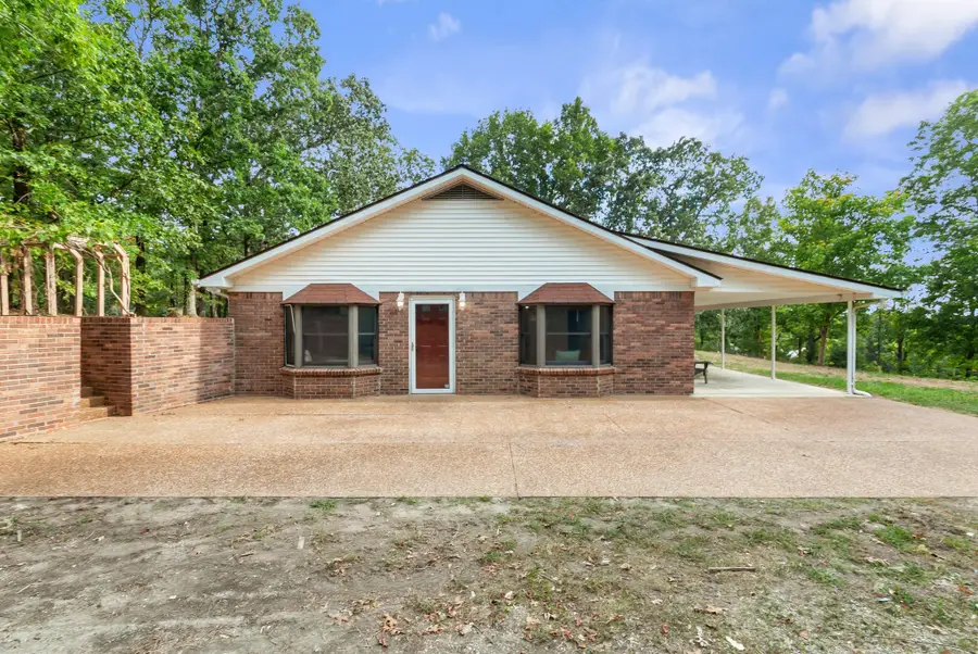 35 Blue Bird Ln, Linden, TN 37096 - Image #2