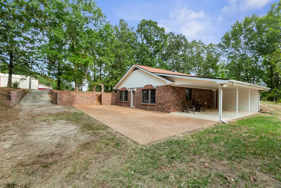 35 Blue Bird Ln, Linden, TN 37096 - Image #3