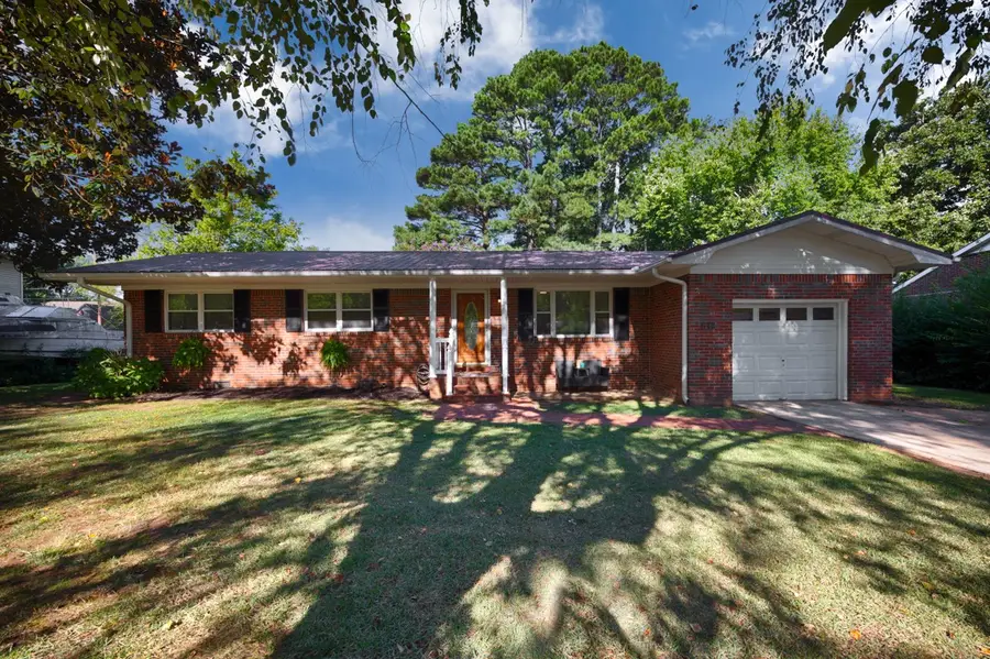 612 Hereford Dr, Athens, AL 35611 - Image #2