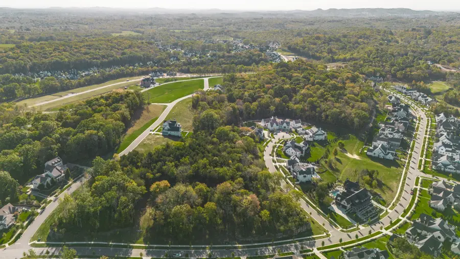 8704 Ashbrook Ln, College Grove, TN 37046 - Image #3