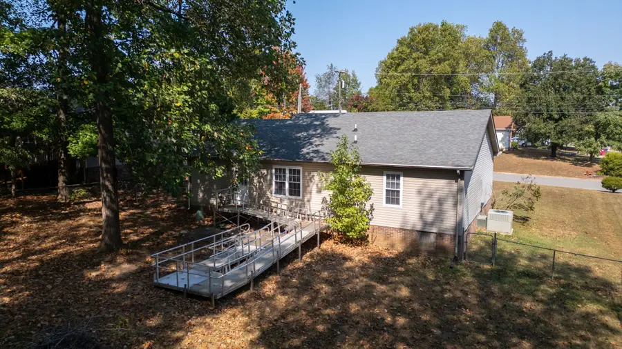 628 Ashley Oaks Dr, Clarksville, TN 37042 - #2