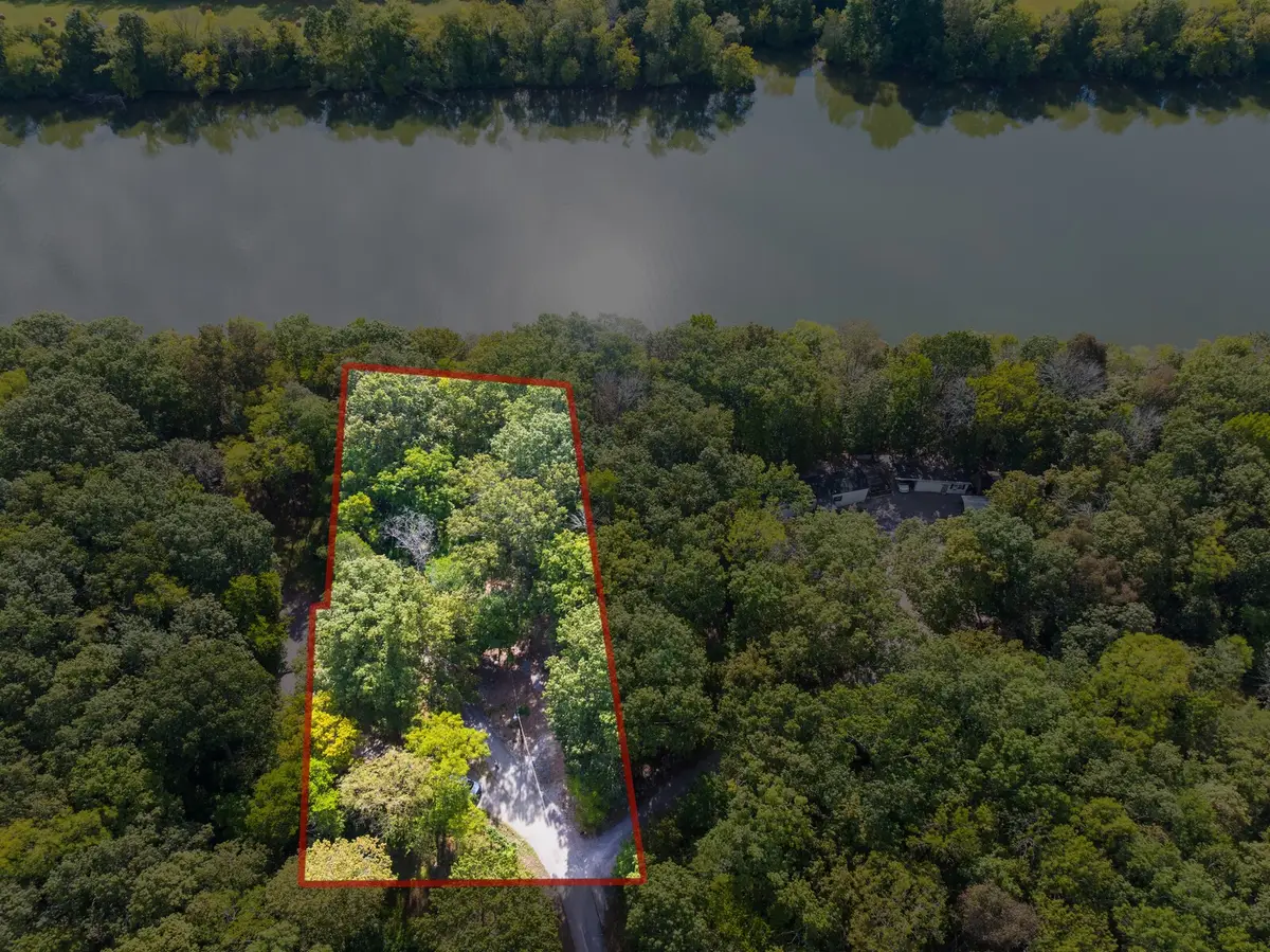 580 Carr Rd, Castalian Springs, TN 37031 - Image #1