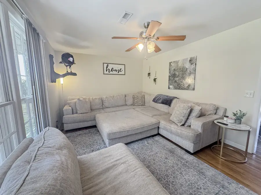 203 Landiss Ave, Cumberland City, TN 37050 - Image #3