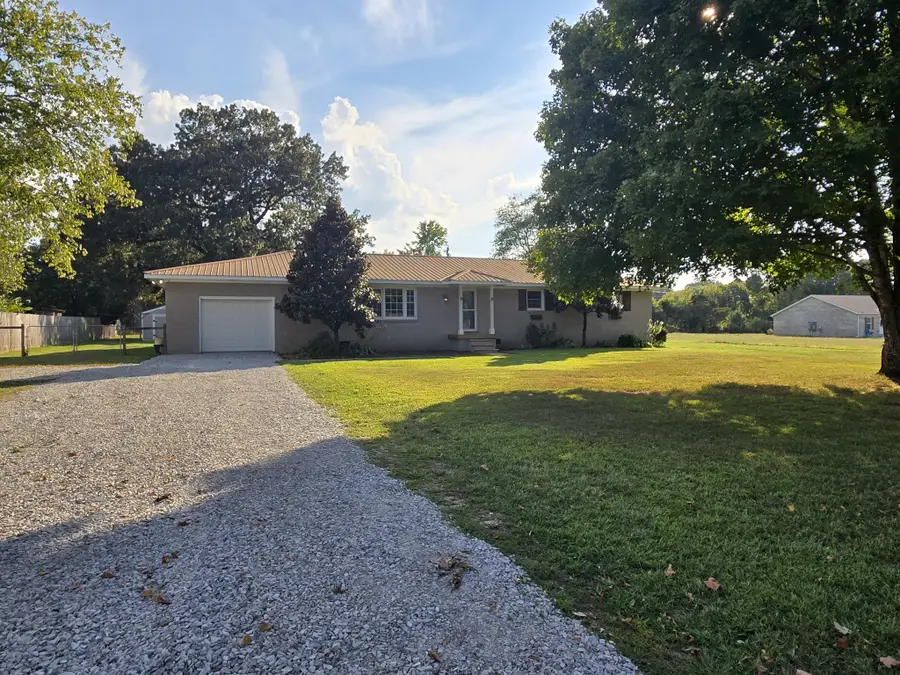 10831 Old Tullahoma Rd, Tullahoma, TN 37388 - Image #2