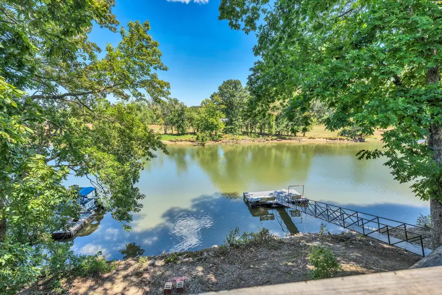 219 Beechview Dr, Clifton, TN 38425 - Image #2