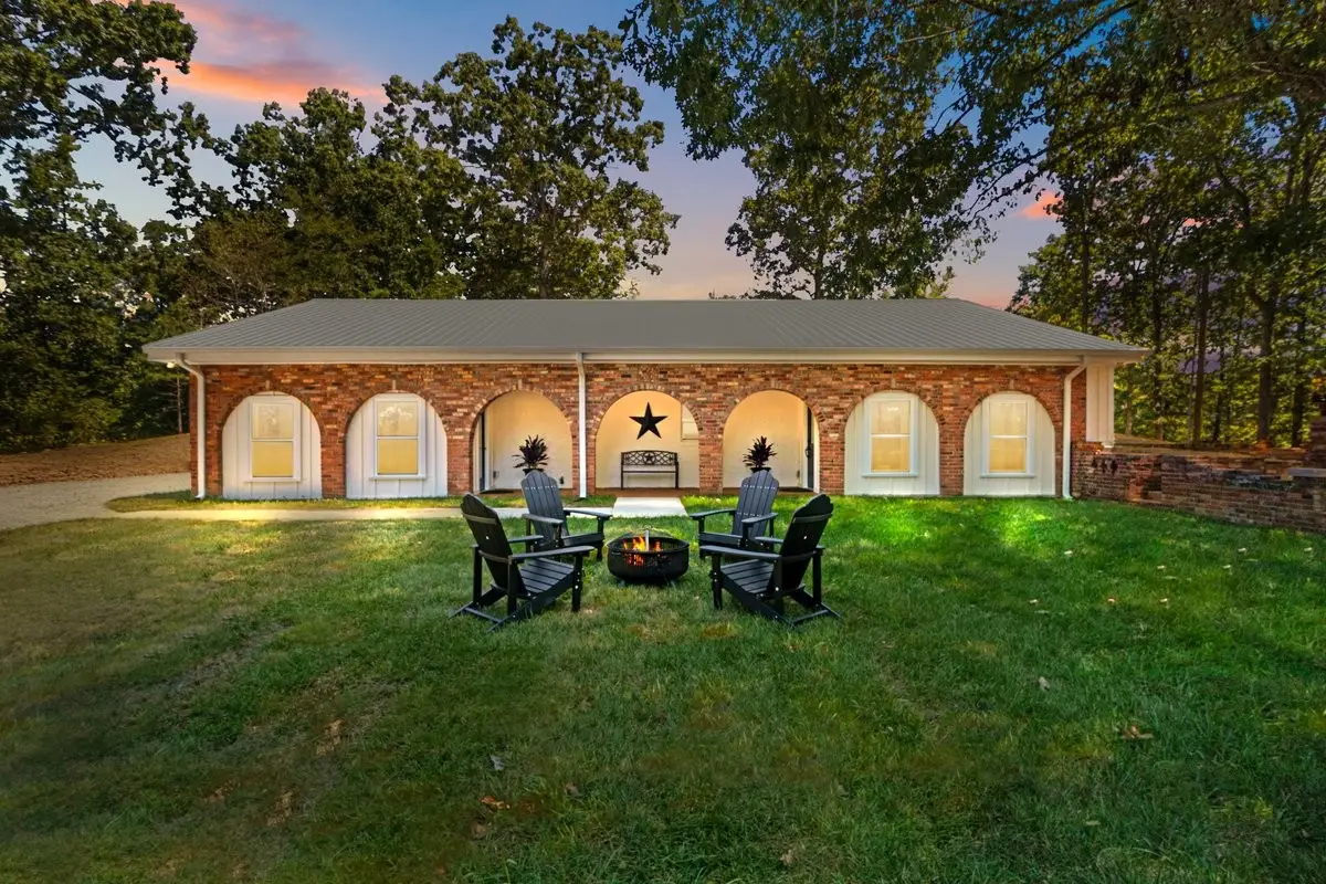 268 Tara Ln, Camden, TN 38320 - Image #1