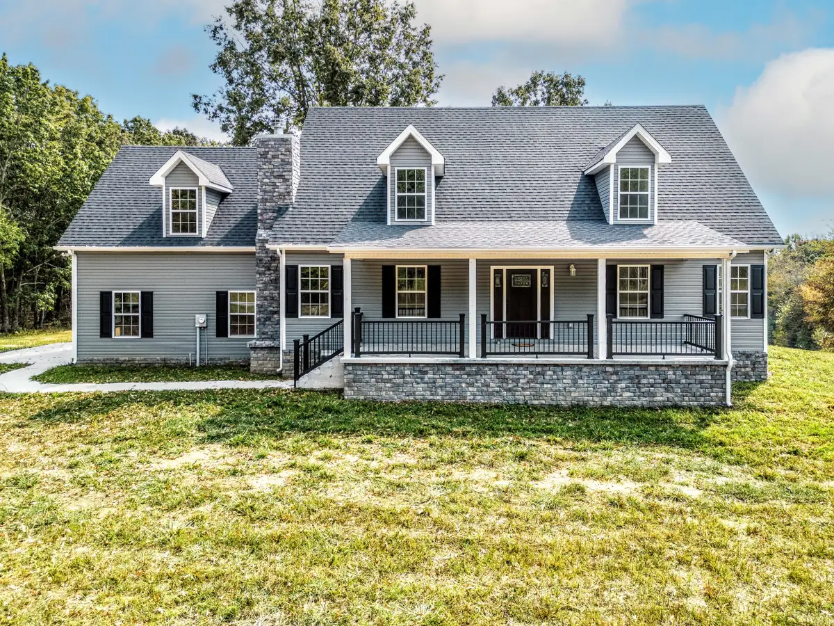 718 Darrell Rye Road, Erin, TN 37061 - Image #1
