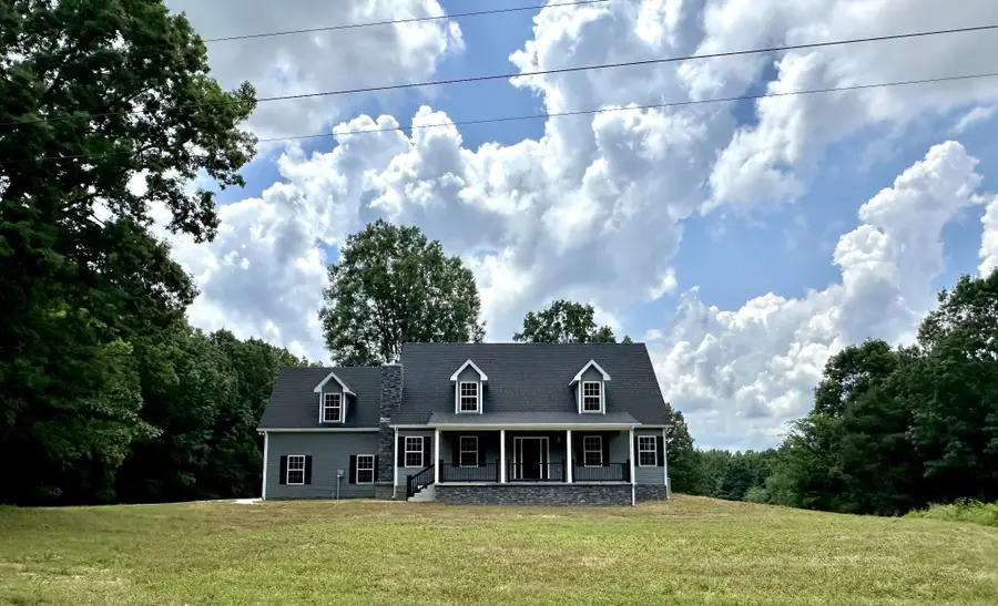 718 Darrell Rye Road, Erin, TN 37061 - Image #2