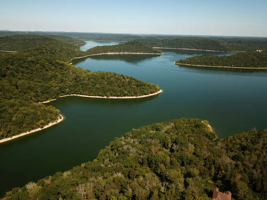 74 Williamson Cir, Smithville, TN 37166 - Image #2