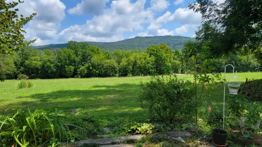 1556 Chestnut Grove Rd, Morrison, TN 37357 - Image #2