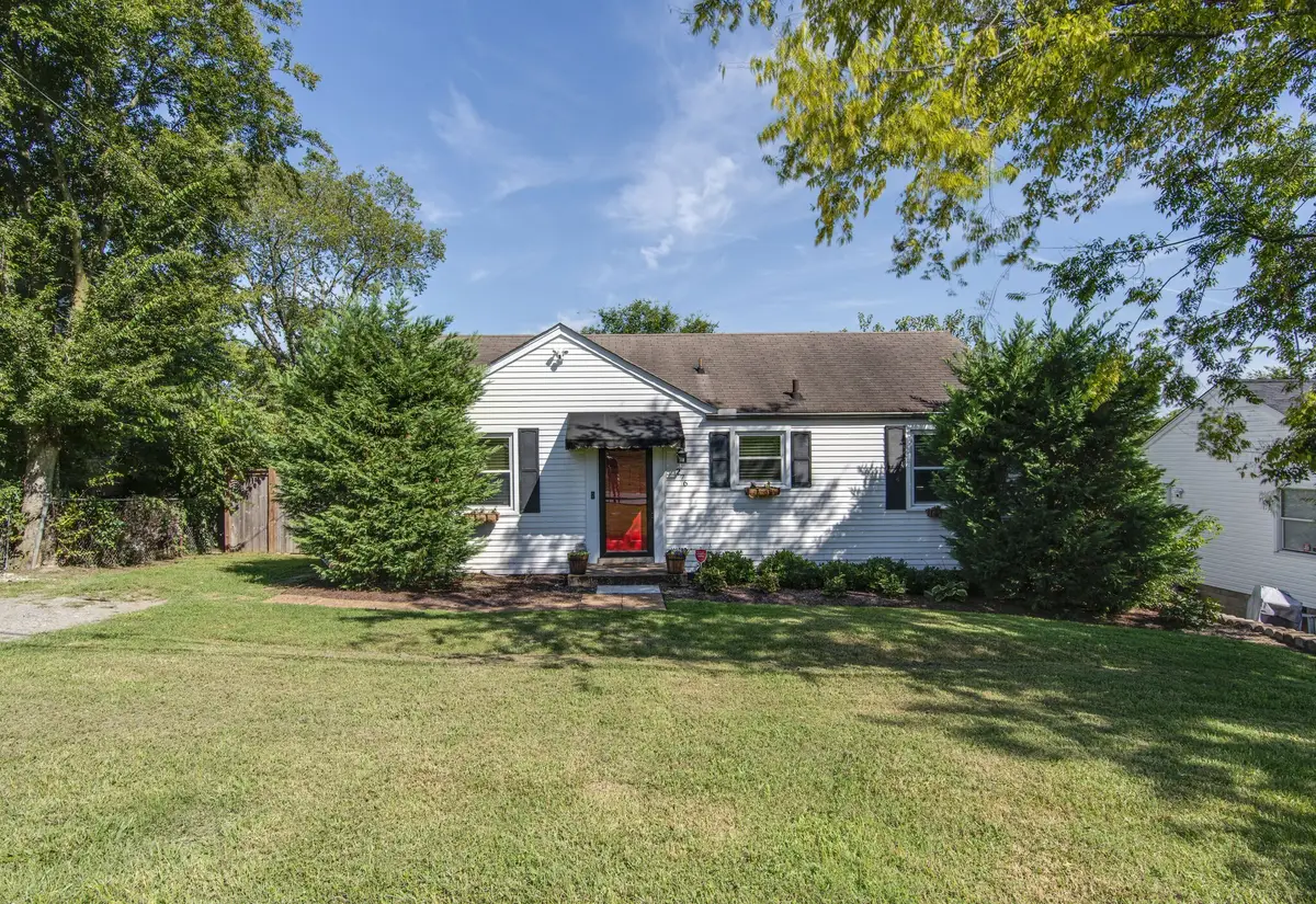 276 38th Ave N, Nashville, TN 37209 - Image #1