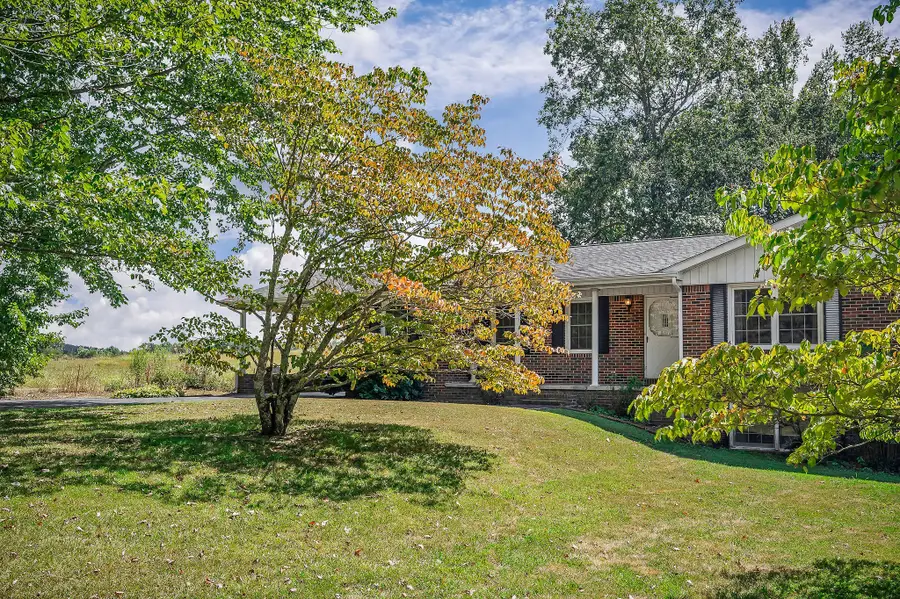 5036 Pendergrass Rd, Byrdstown, TN 38549 - Image #3