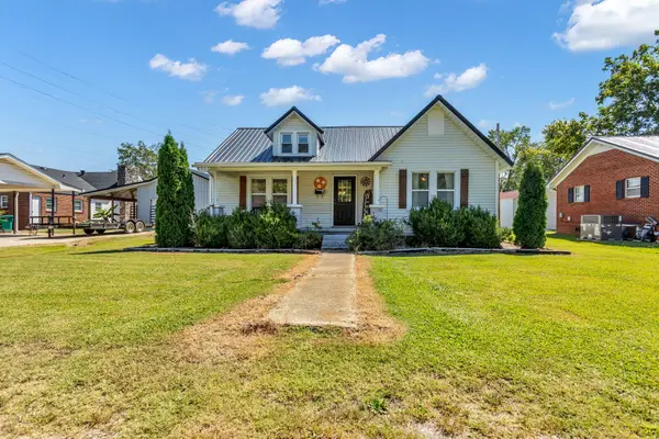 15 S Oak St, Hohenwald, TN 38462