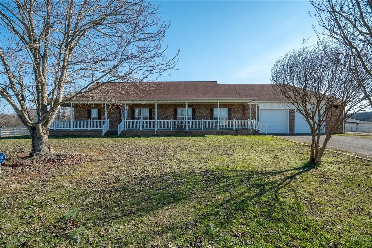 158 Big Springs Rd, Lawrenceburg, TN 38464 - Image #1