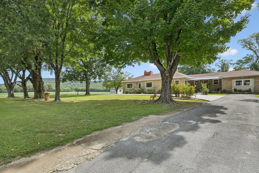 5362 Hillsboro Viola Rd, Manchester, TN 37355 - Image #2