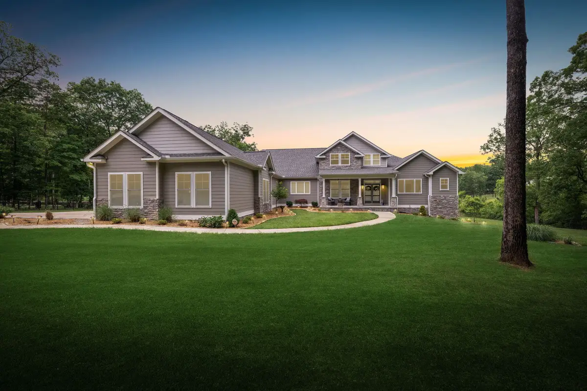 10690 Lost Lake Circle, Ooltewah, TN 37363 - Image #1