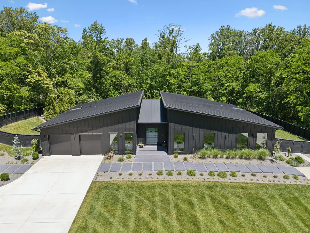 4160 Clovercroft Rd, Franklin, TN 37067 - Image #1