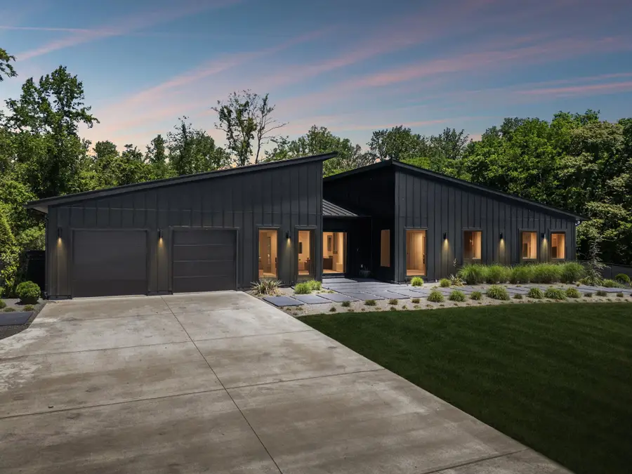 4160 Clovercroft Rd, Franklin, TN 37067 - Image #2