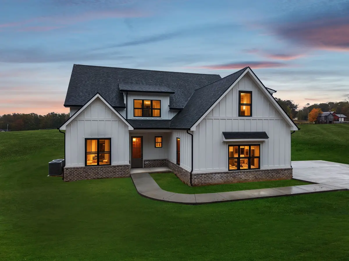 3151 Sulphur Springs Rd, Clarksville, TN 37043 - #1