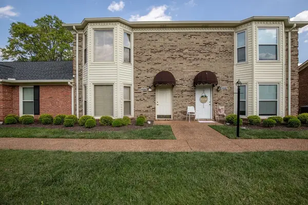 2113 River Chase Dr, Murfreesboro, TN 37128