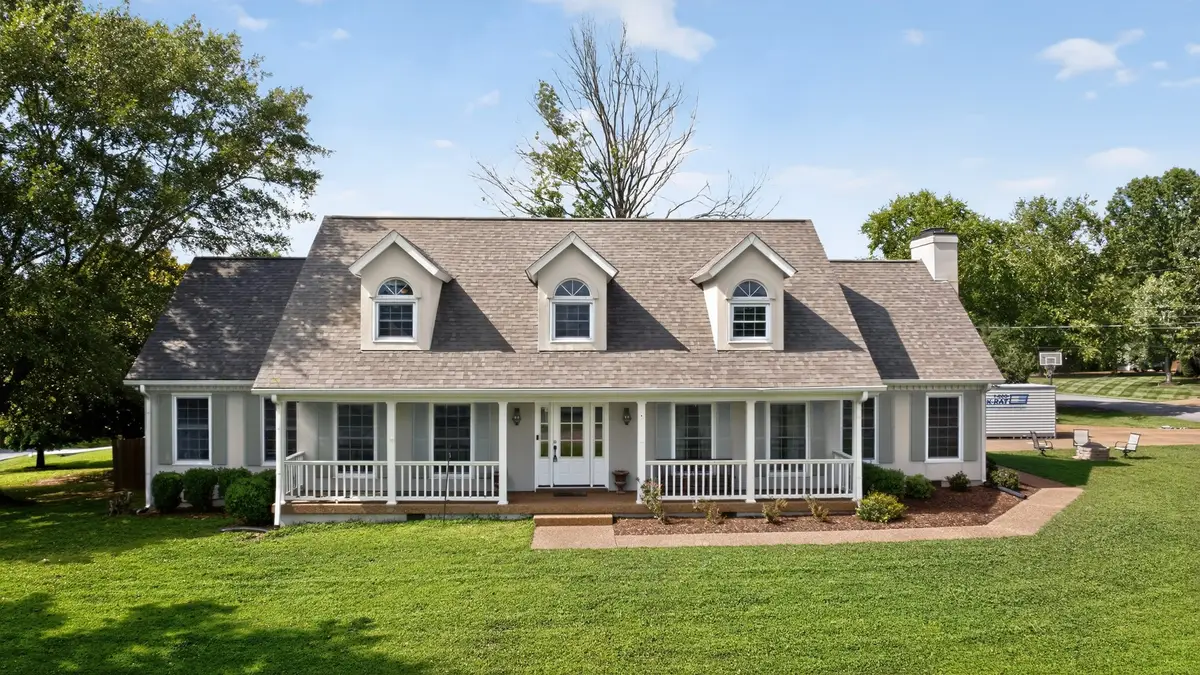 110 Applewood Valley Dr, Hendersonville, TN 37075 - #1