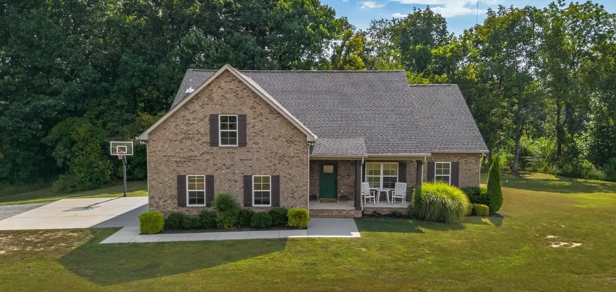 9611 Cross Plains Rd, White House, TN 37188 - Image #1