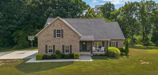 9611 Cross Plains Rd, White House, TN 37188