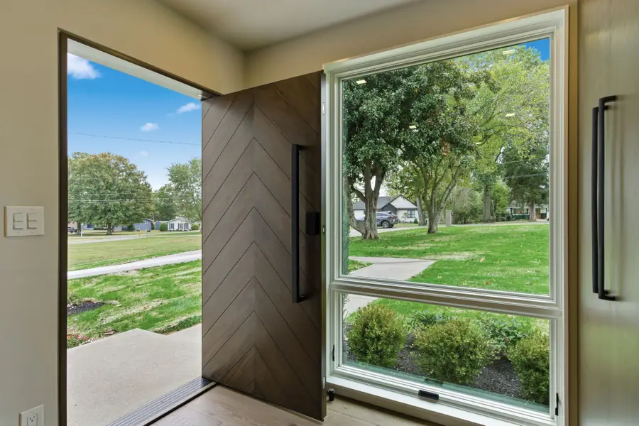 103 Walnut Dr, Hendersonville, TN 37075 - #2