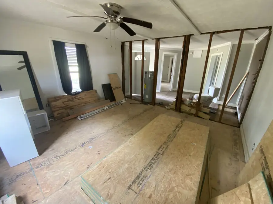 301 Bob Perry Rd, Bethpage, TN 37022 - Image #3