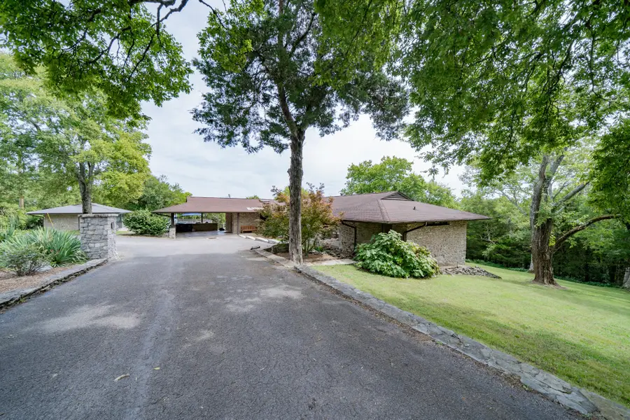 609 Cherokee Ave, Fayetteville, TN 37334 - Image #3