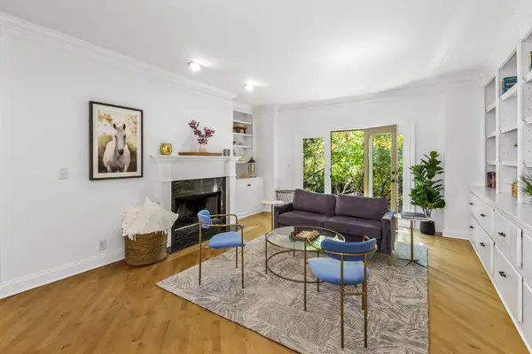 228 Westchase Dr, Nashville, TN 37205