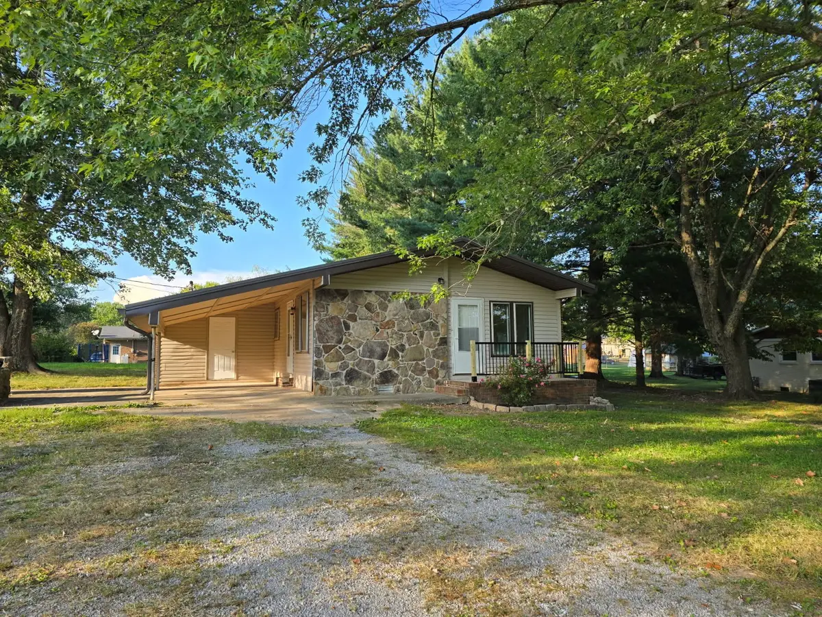 72 Sherwood Vale Cir, McMinnville, TN 37110 - Image #1