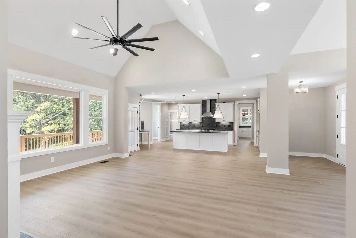 2033 Graceland Dr, Goodlettsville, TN 37072 - Image #1