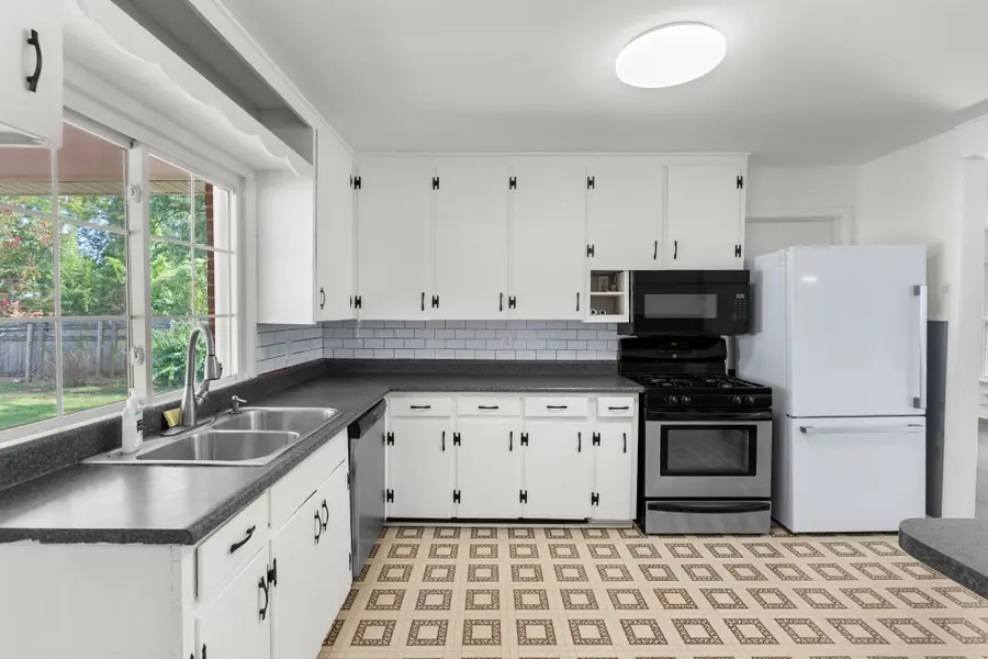 806 Fair Ave, Lawrenceburg, TN 38464 - Image #3