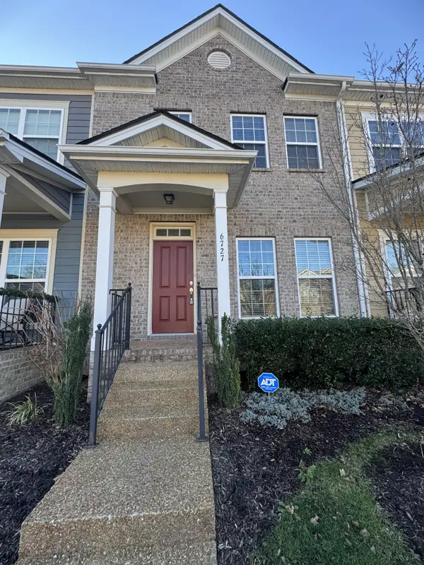 6727 Sunnywood Dr, Nashville, TN 37211