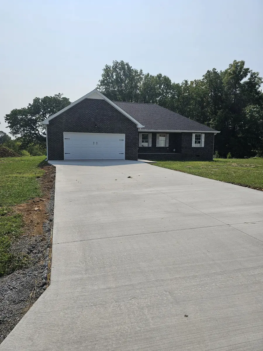 73 Marys Ln, Lafayette, TN 37083 - Image #3