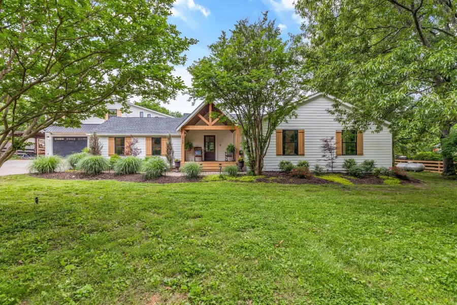 1757 Old Hillsboro Rd, Franklin, TN 37069 - Image #2