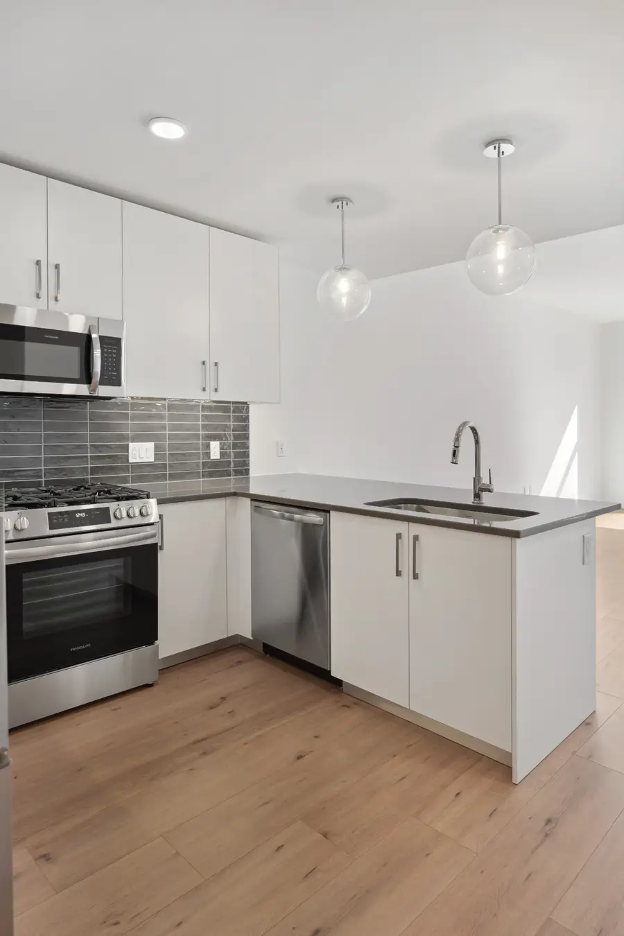 1212 Demonbreun St #A7 (N), Nashville, TN 37203 - Image #3