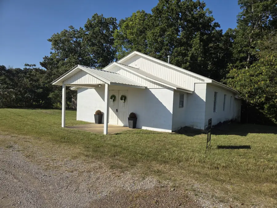 1540 Linden Hwy, Hohenwald, TN 38462 - Image #3